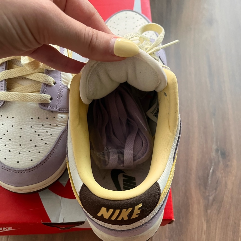 Wmns Dunk Low Premium 'Lilac Bloom' W8.5 - Picture 5 of 6